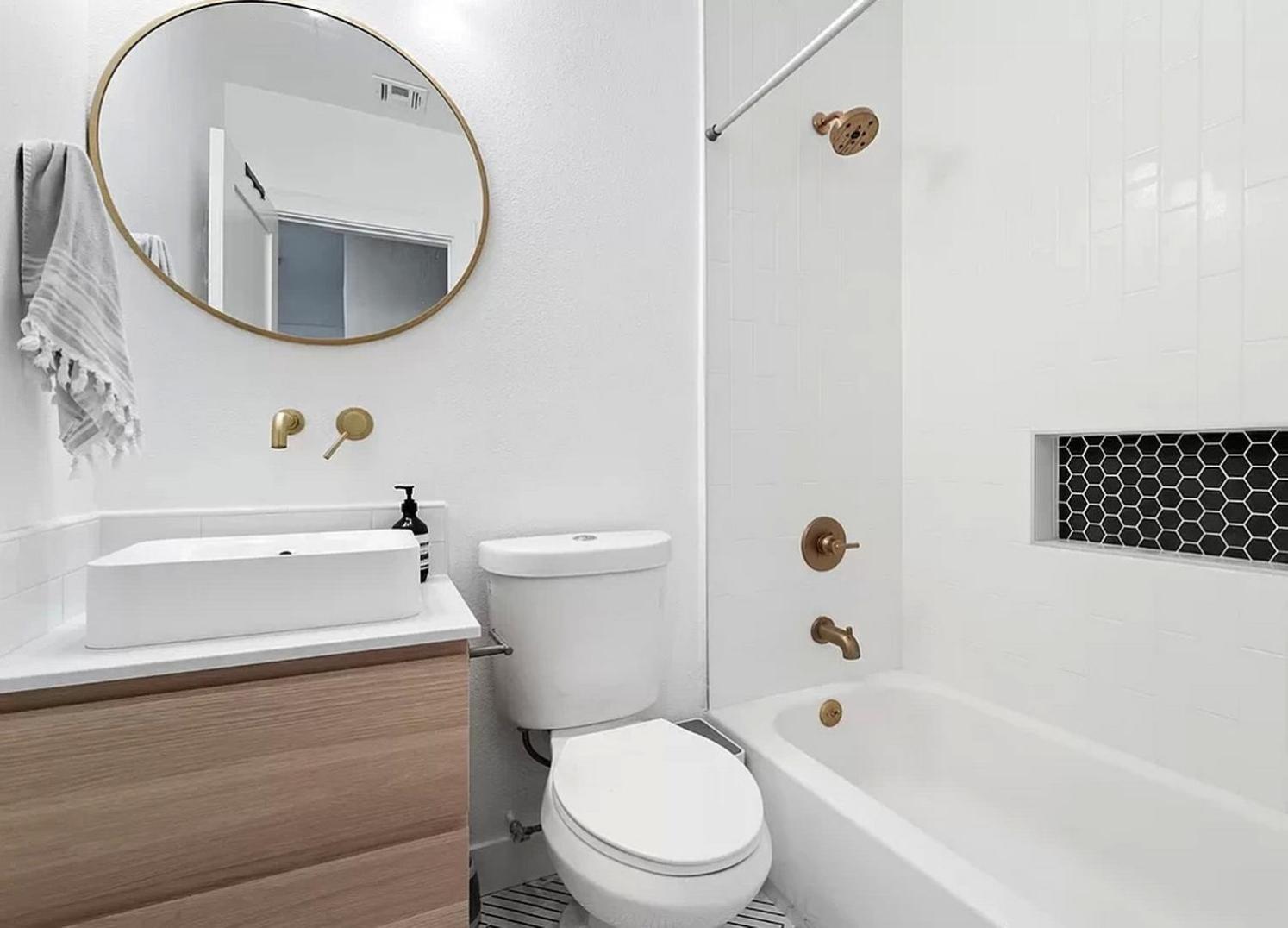 Stylish 3br House, Lax-sofi-65th-ww *